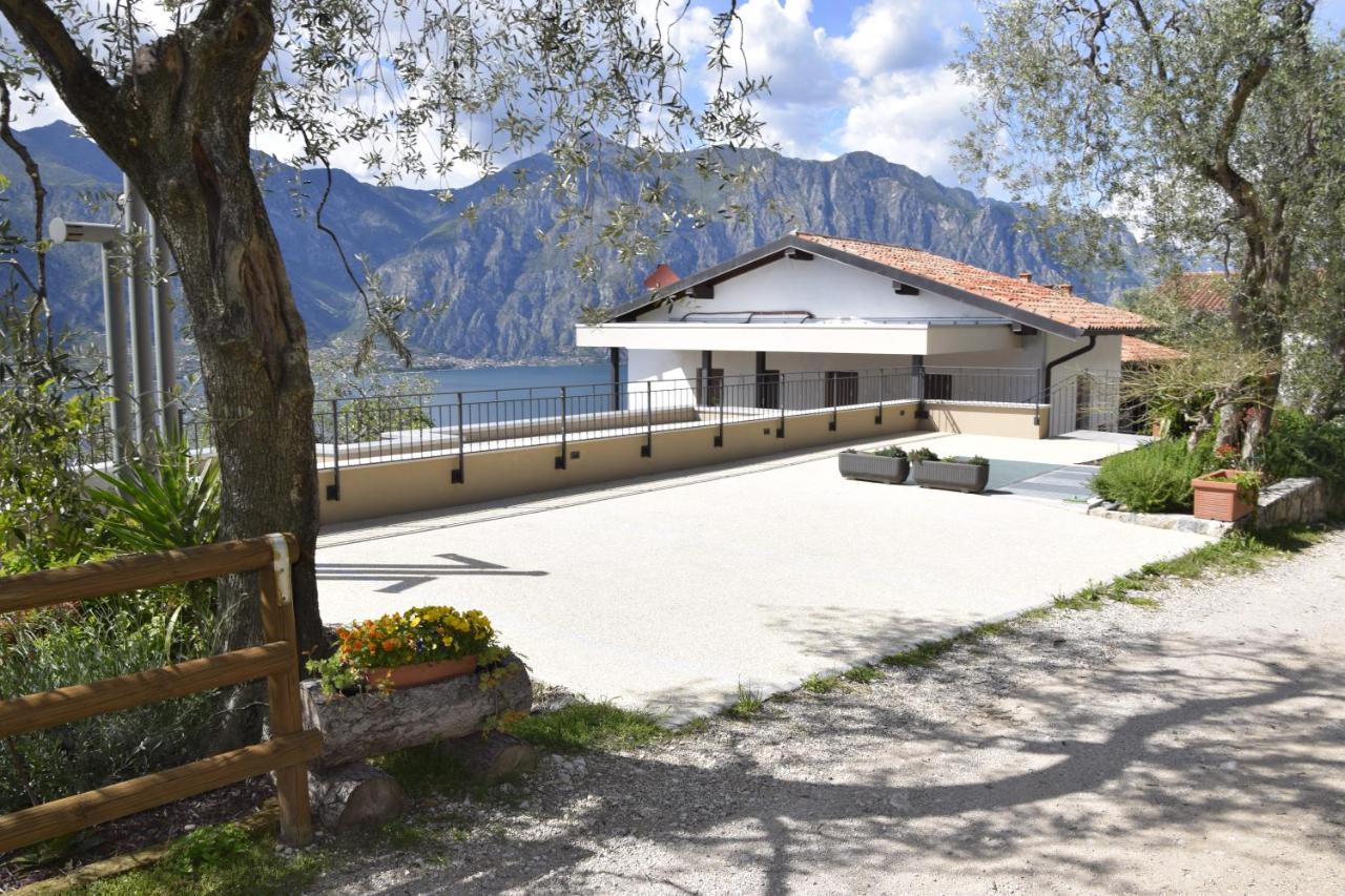 La Terrazza Sul Lago Мальчезине Экстерьер фото